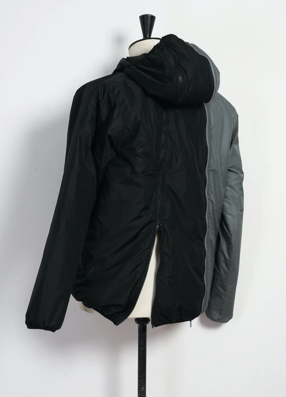 4 ZIPS PARKA | Black/Grey