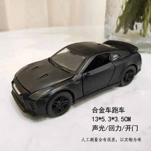 Alloy Pull Back Car 1:39 Simulation Sports Car Door Open Sound and Light Car Model