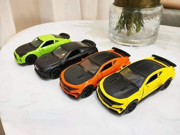 Alloy Pull Back Car 1:39 Simulation Sports Car Door Open Sound and Light Car Model