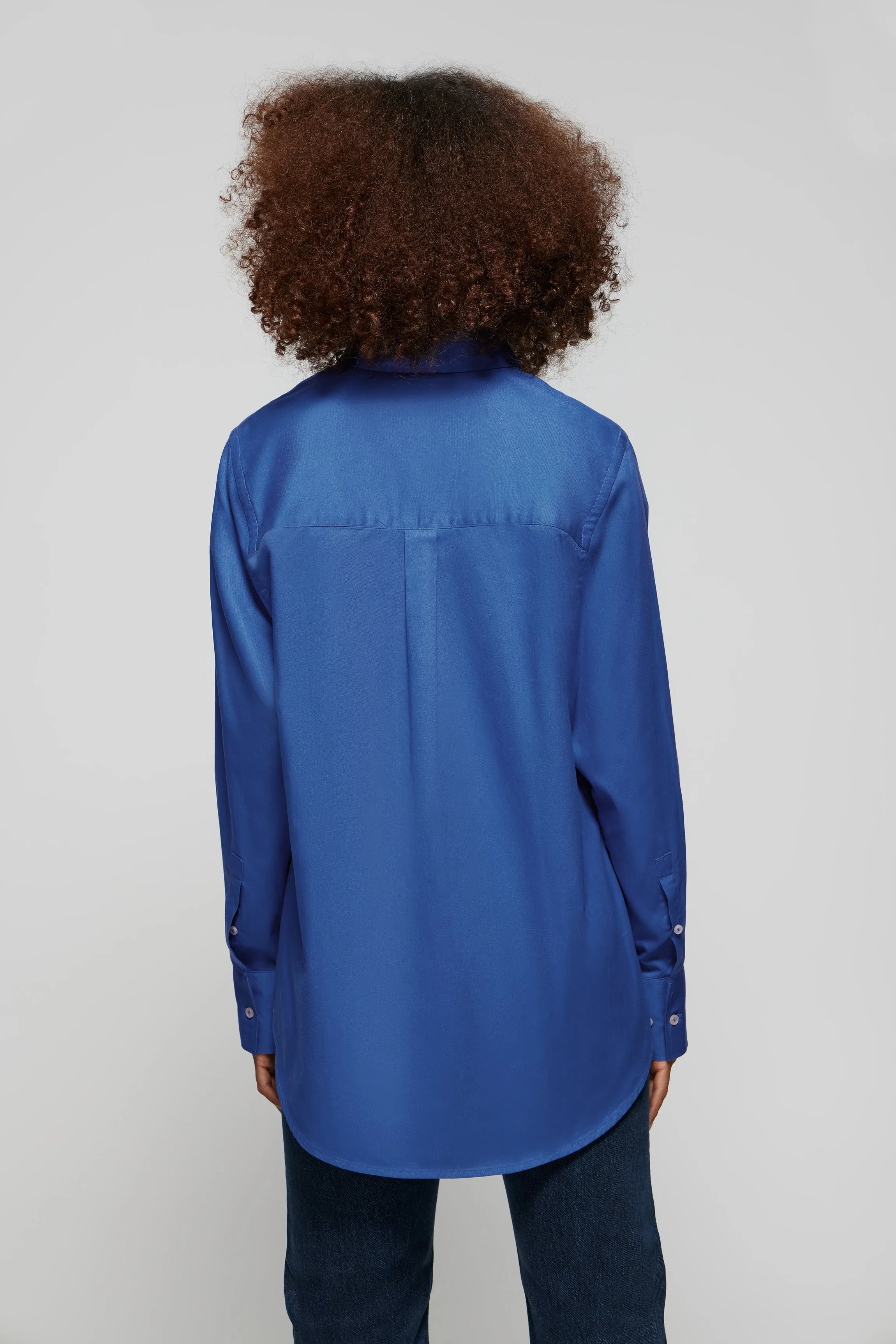 Camisa Cape azul royal oversize con bordado minimal Polo Club