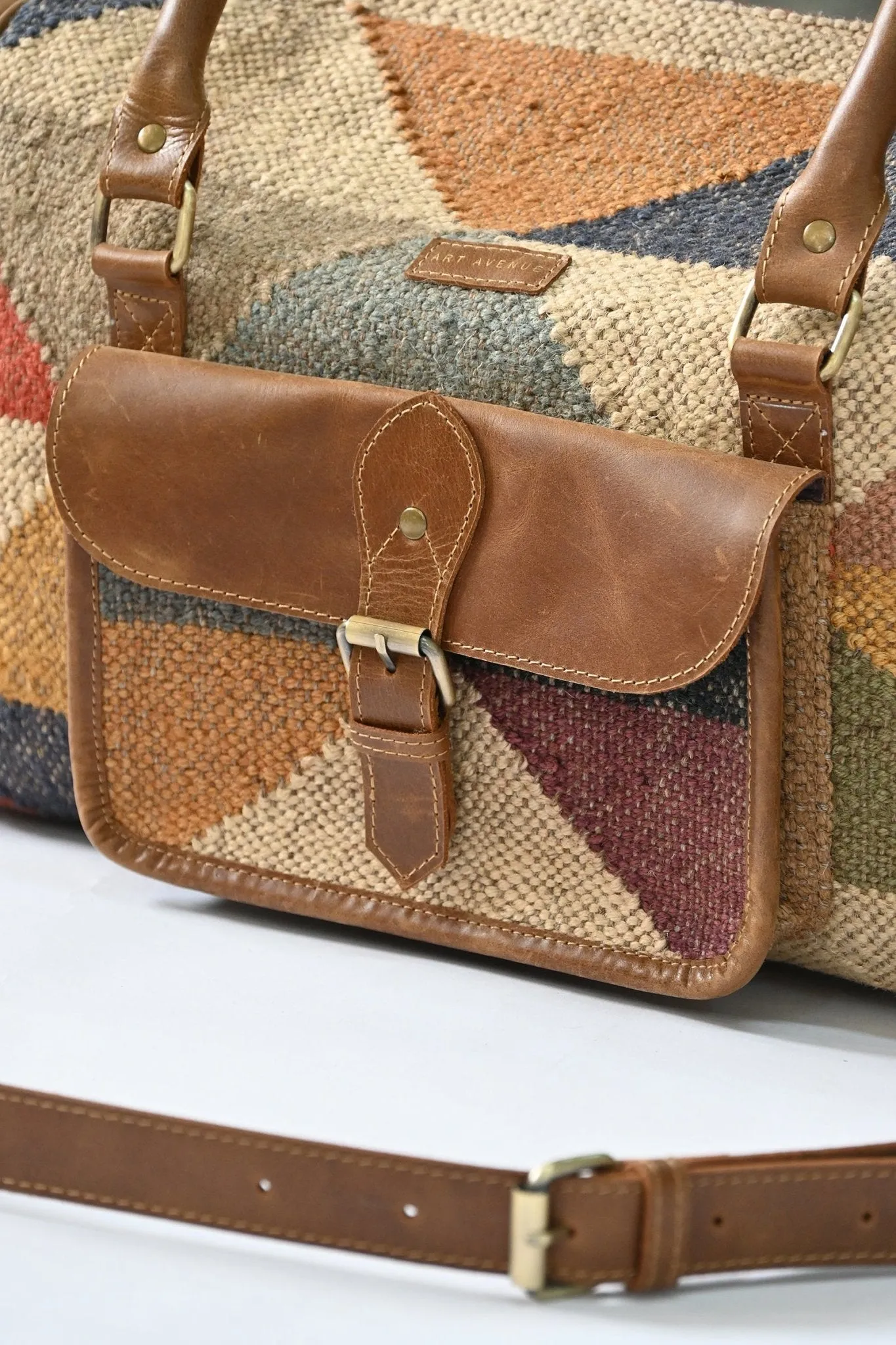 CANNA - KILIM DUFFLE  BAG